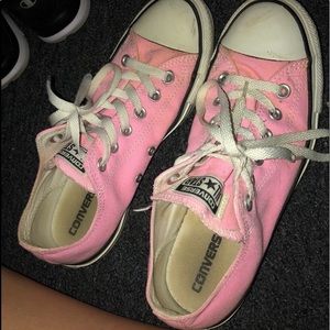 Pink converse size 9.5